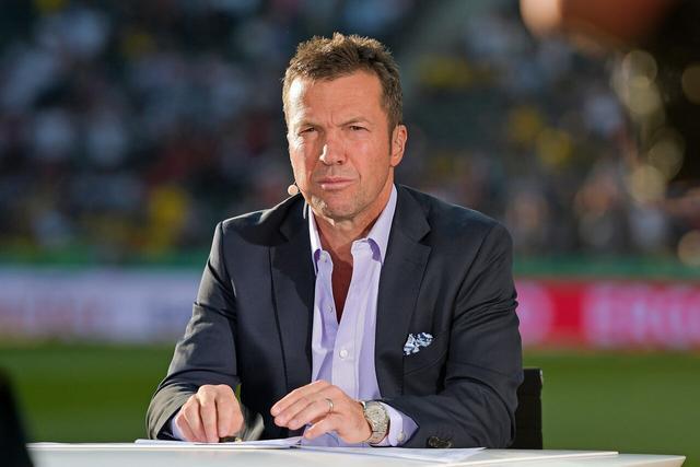 皇马1.5亿新星入选大名单！18岁天才中卫获首次征召，利物浦多特疯抢皇马死活不卖（18岁天才中卫首入皇马大名单：1.5亿新星遭利物浦、多特竞逐，皇马坚决留人）