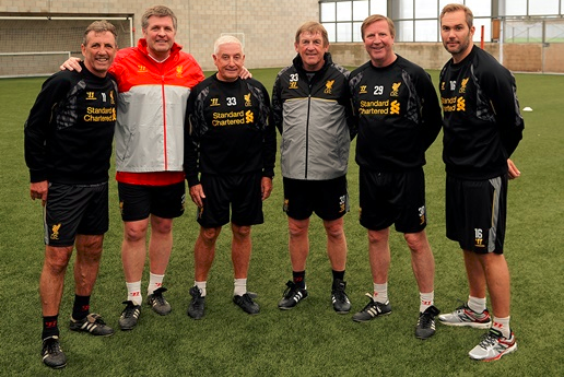 足坛年终大战海选倒计时5小时！姆巴佩稳居榜首，托纳利升至31（足坛年终评选仅剩5小时：姆巴佩继续领跑，托纳利升至第31位）