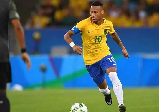 DV9：不满意平局，我们踢得比葡体更好；留队？我专注于现在（DV9：不满平局，自评发挥胜过葡体；去留？我只专注当下）