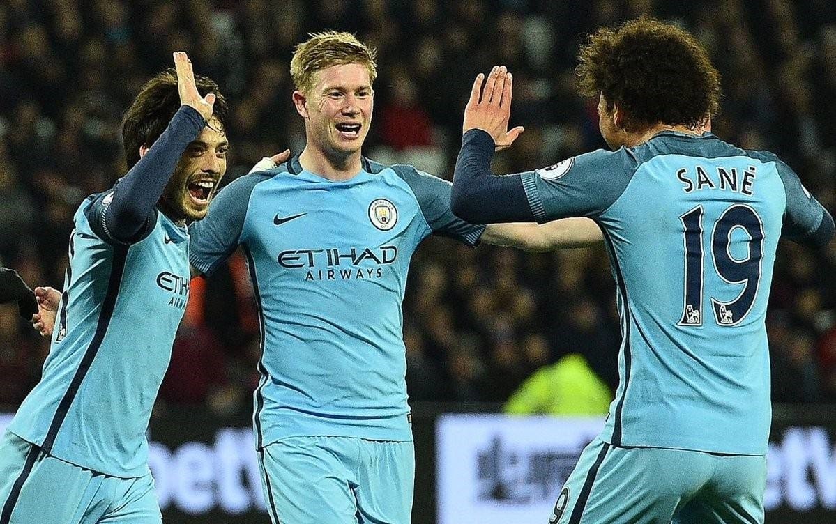 绿茵传承，足球主题文化展“十五运”站在广东美术馆开幕（“十五运”绿茵传承足球主题文化展在广东美术馆启幕）