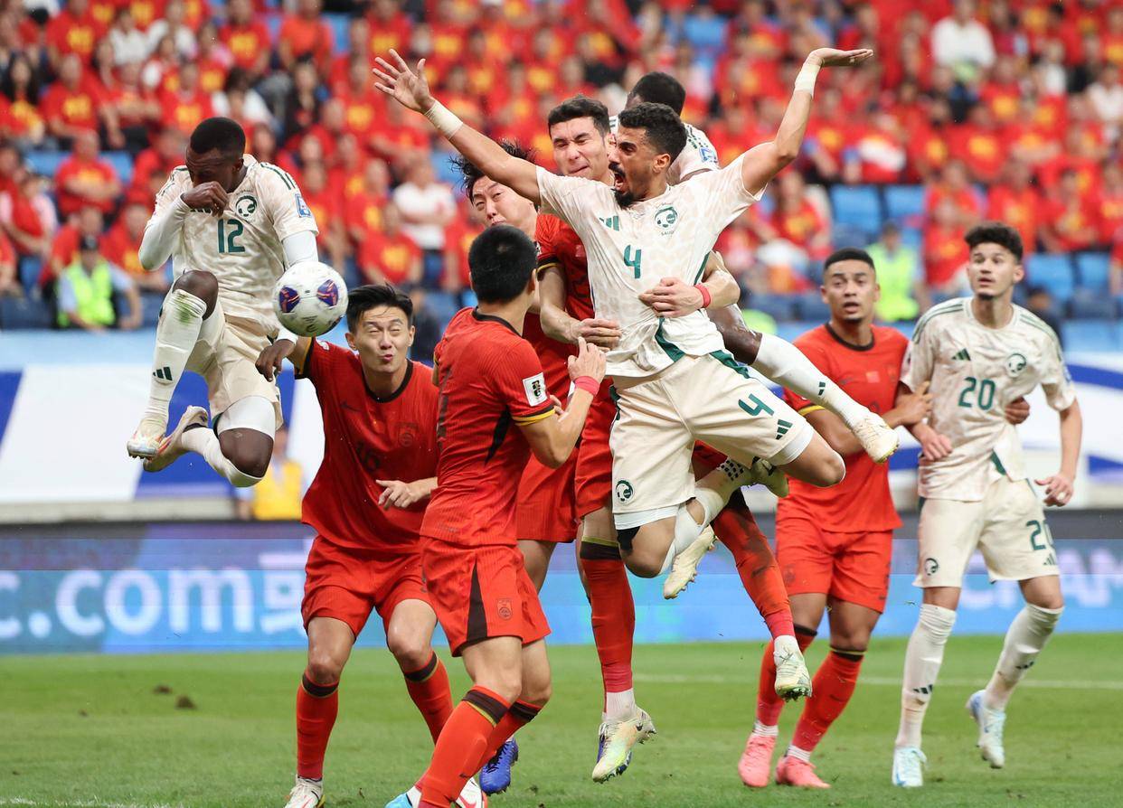 掘金核心连续两场三双（掘金领袖两战连拿三双）