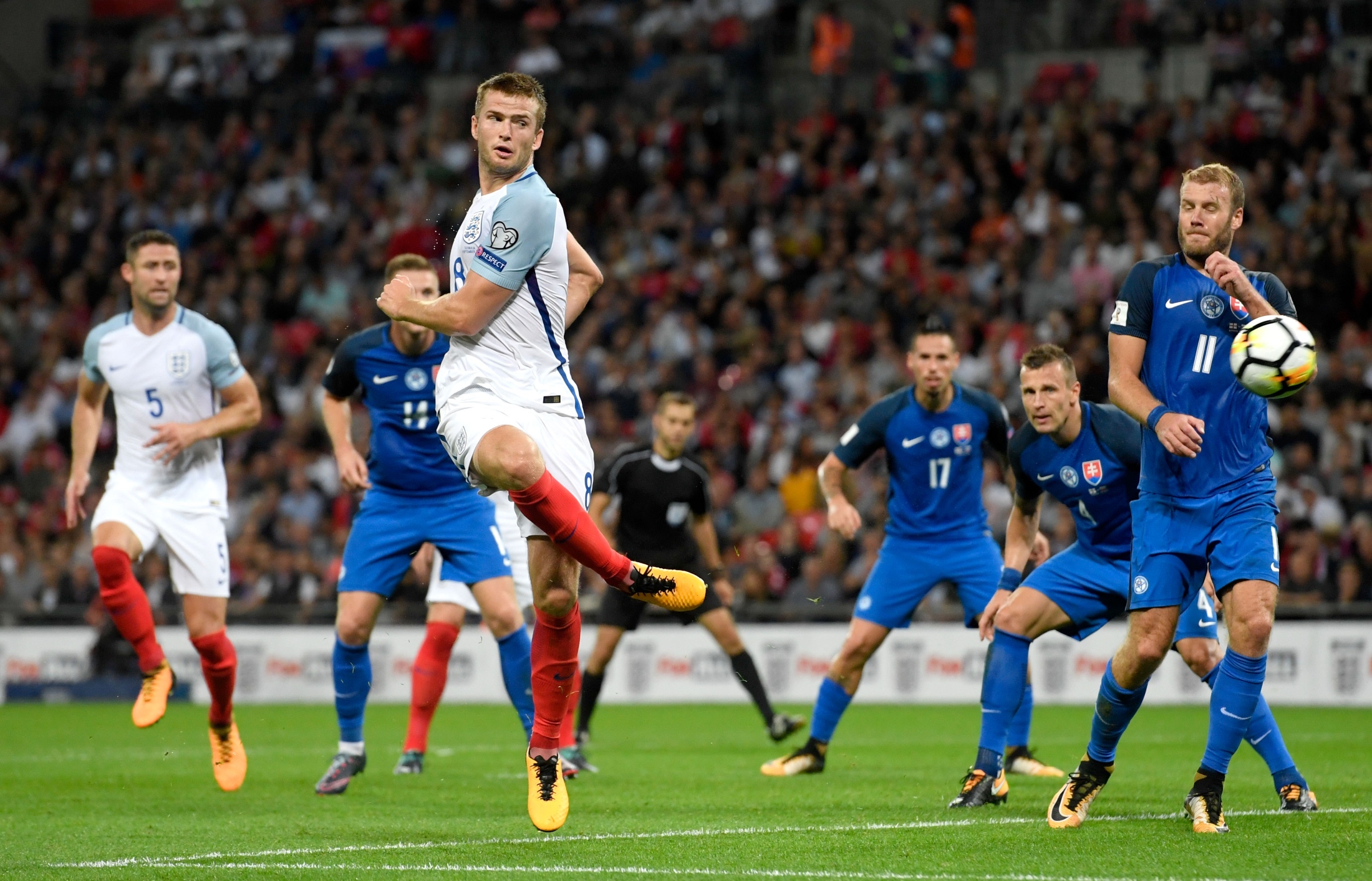 他的停球是教科书级别