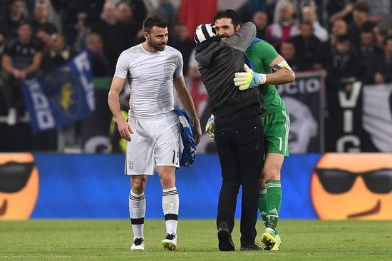 解锁津门虎vs申花！恩怨交织的众生相（津门虎大战申花：恩怨交错的众生百态）