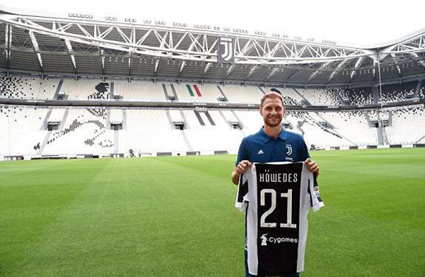 奇闻：巴西球星自掏腰包加盟中超！为赴华豪掷数十万人民币解约费（罕见一幕！巴西球星自费解约赴华，为加盟中超支付数十万人民币）