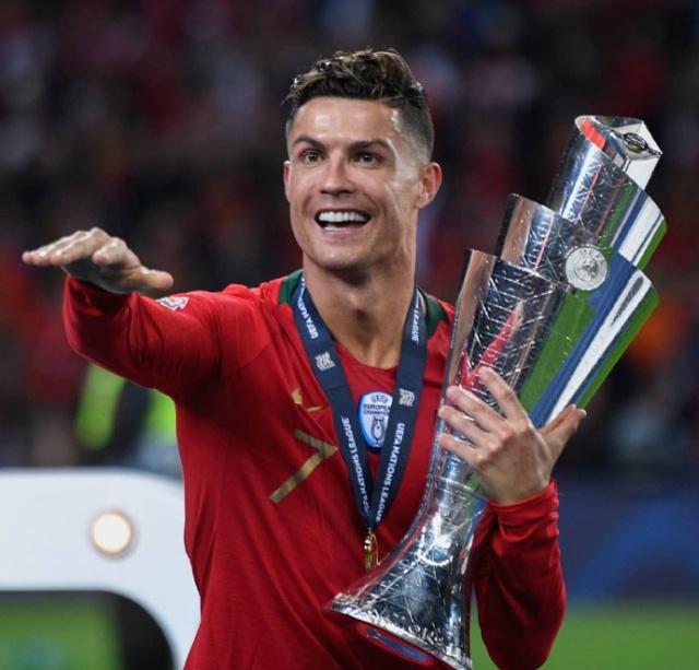 中超新赛季揭幕战座无虚席（中超新赛季揭幕战观众爆满）