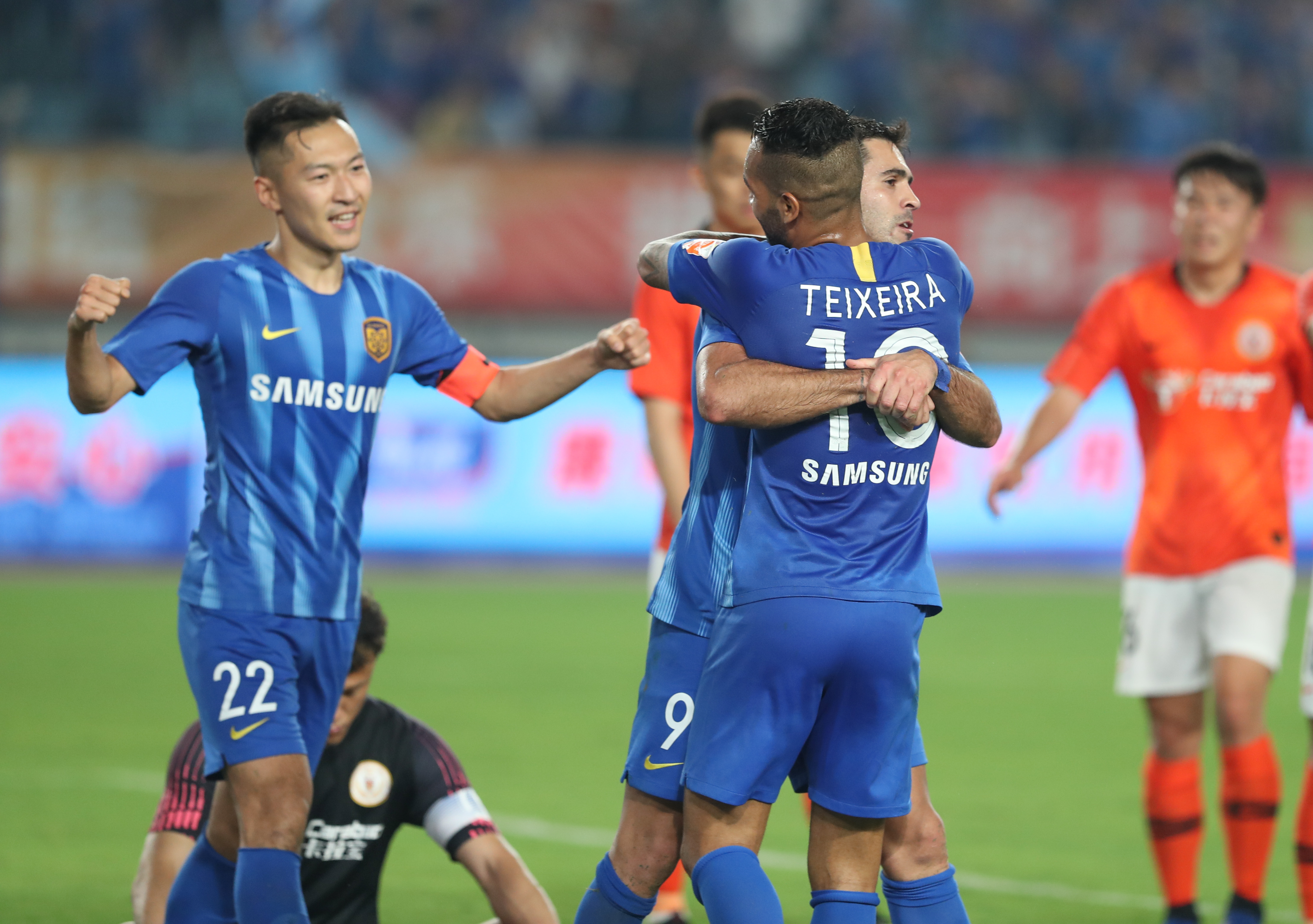 埃贝尔谈帕夫洛维奇伤情：看上去像是肌肉伤（埃贝尔：帕夫洛维奇伤势初判为肌肉问题）