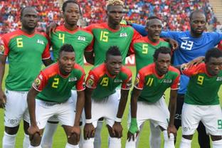 安德里希谈判罚：丘库埃梅卡倒地的方式对我来说不是正常摔倒（安德里希谈点球判罚：在我看来，丘库埃梅卡的倒地并非正常摔倒）