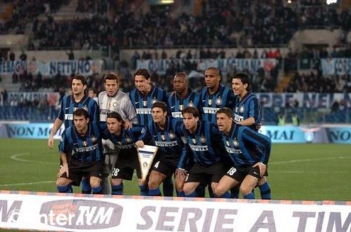 欧冠半场：阿纳别科夫屡送神扑，凯拉特0-0奥林匹亚科斯（欧冠半场：阿纳别科夫高接低挡，凯拉特与奥林匹亚科斯互交白卷）